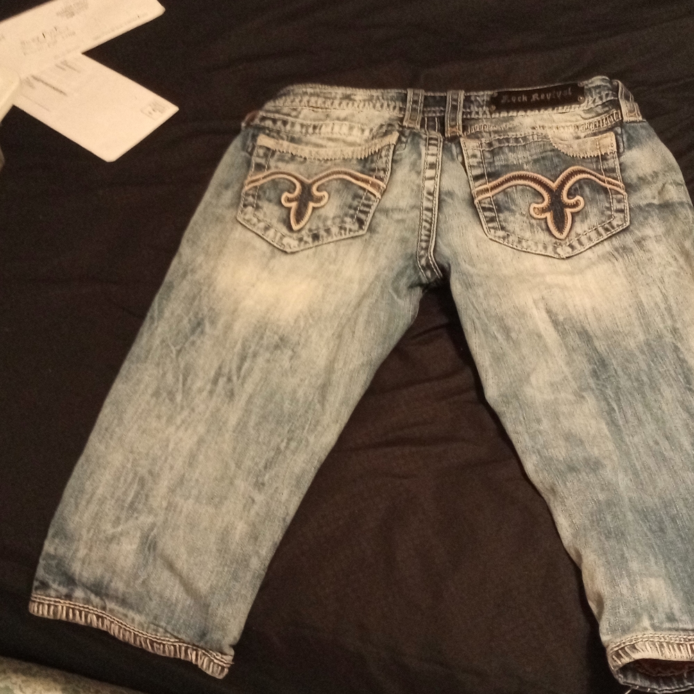 Women's Capri Rock Revival